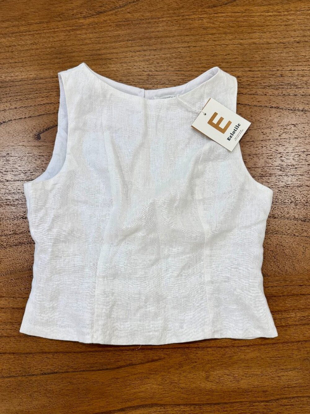 Fitted linen tank top